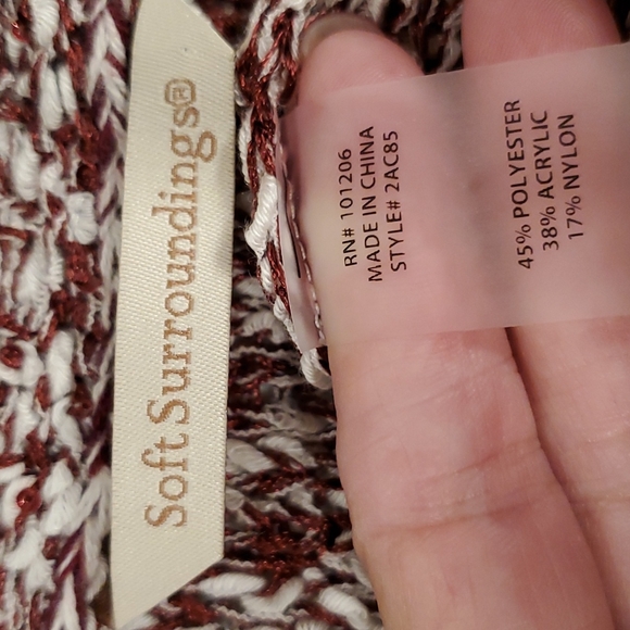 Soft Surroundings Long sleeve burgundy and white knit sequins Med - Picture 3 of 6